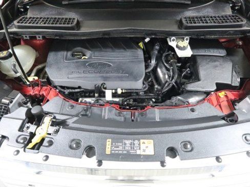 Used 2017 Ford Escape SE w/ Equipment Group 201A FWD image 19