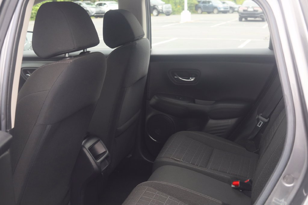 Used 2024 Honda HR-V LX image 27