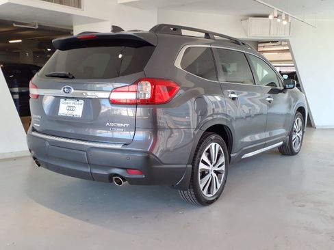 Used 2022 Subaru Ascent Touring AWD/4WD image 4