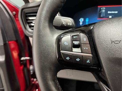 Used 2023 Ford Escape SE w/ PHEV Premium Package image 15