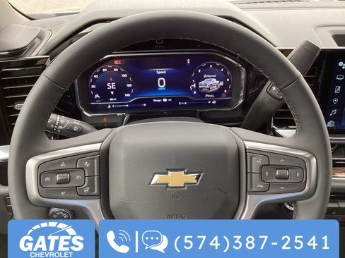 Used 2025 Chevrolet Silverado 1500 LT AWD/4WD image 28