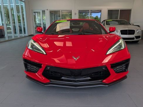 Used 2022 Chevrolet Corvette Stingray Premium Conv w/ Z51 Performance Package RWD image 2