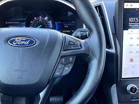 Used 2021 Ford Edge SE FWD image 12