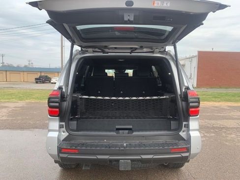 Used 2025 Toyota 4Runner 4WD image 28