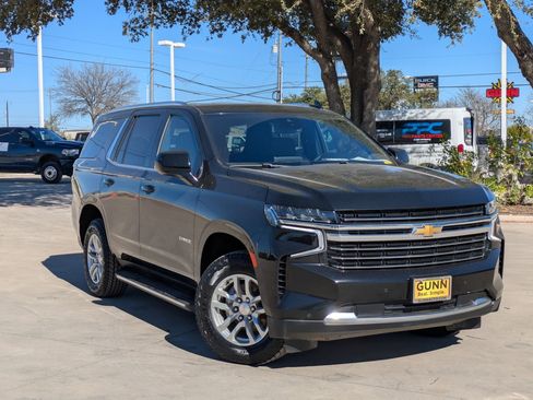 Used 2024 Chevrolet Tahoe LT image 2