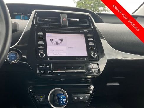Used 2022 Toyota Prius Prime LE image 16