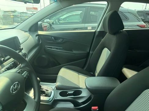 Used 2018 Hyundai Kona SE FWD image 8
