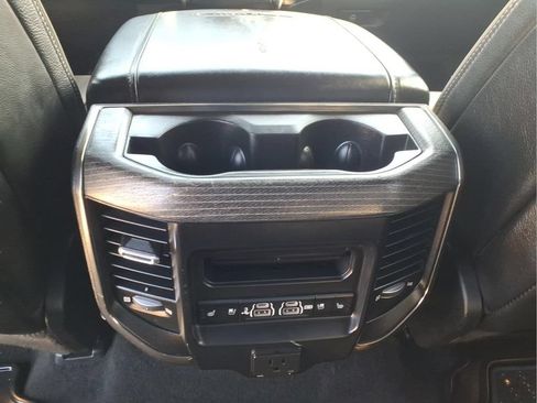 Used 2019 RAM 1500 Limited AWD/4WD image 12