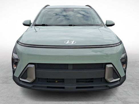 Used 2024 Hyundai Kona SEL FWD image 2