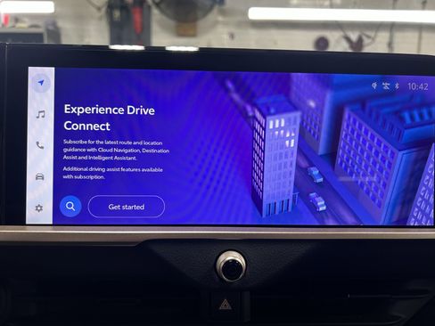 Used 2024 Toyota Crown Platinum image 15