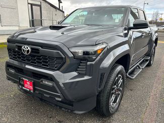 Used 2024 Toyota Tacoma TRD Sport video 1