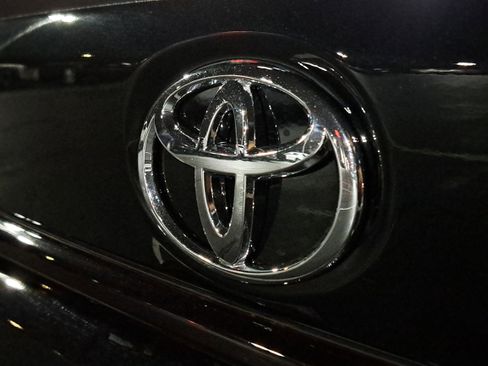 New 2026 Toyota Corolla LE image 6