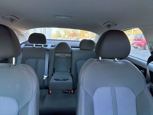 Used 2023 Kia K5 LXS image 6