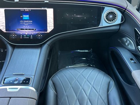 Certified 2023 Mercedes-Benz EQS 580 4MATIC Sedan image 30