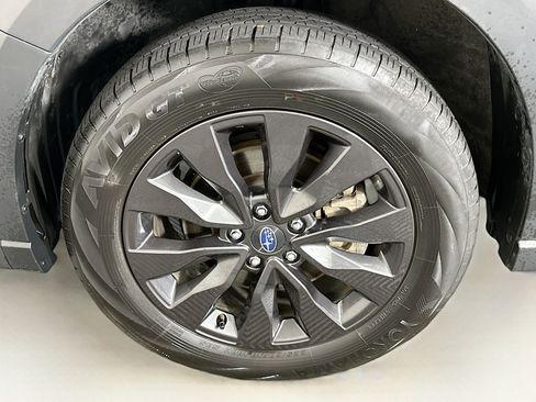 Used 2025 Subaru Outback Onyx Edition image 11