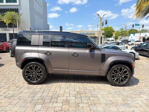 Used 2025 Land Rover Defender 110 AWD/4WD image 58