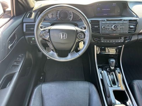 Used 2017 Honda Accord Sport Special Edition image 14