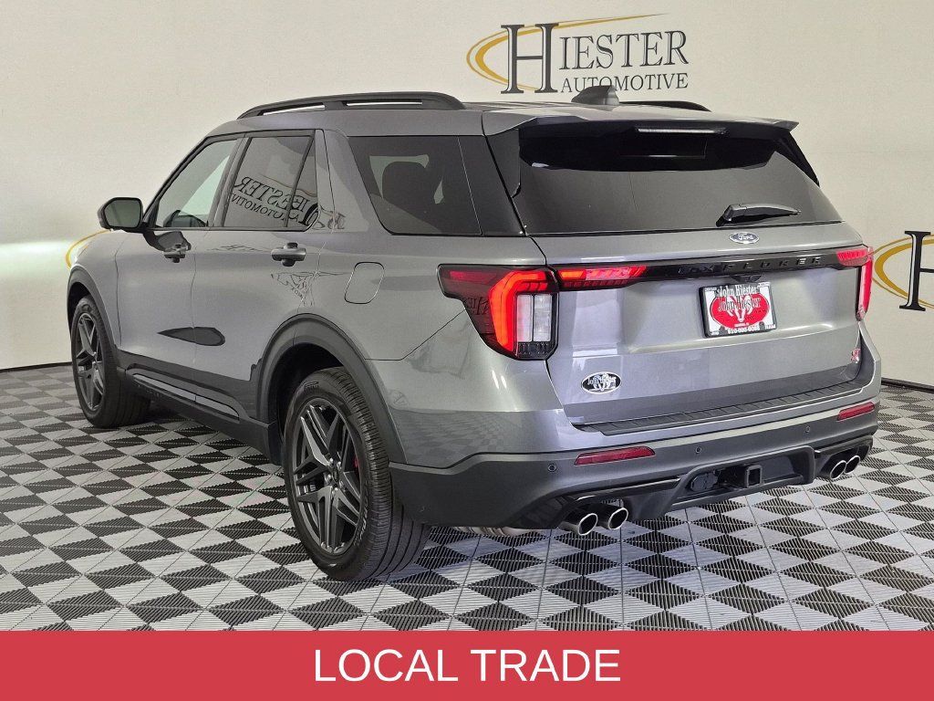 Used 2025 Ford Explorer ST w/ Sun And Sound Package AWD/4WD image 6