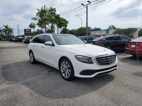 Used 2018 Mercedes-Benz E 400 4MATIC Wagon image 7
