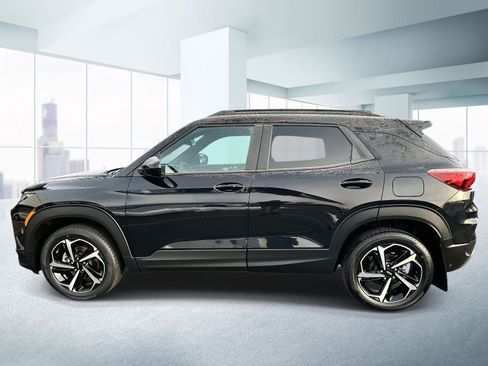 Used 2023 Chevrolet TrailBlazer RS AWD/4WD image 3
