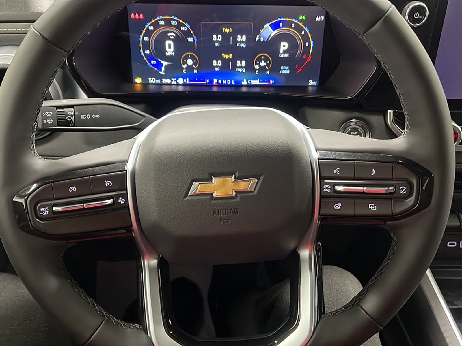 New 2026 Chevrolet Colorado LT w/ LT Convenience Package AWD/4WD image 4