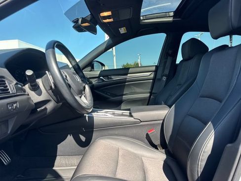 Used 2022 Honda Accord Sport image 13