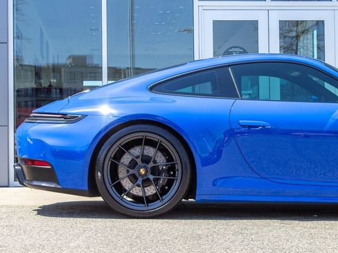 Used 2025 Porsche 911 Carrera 4 GTS AWD/4WD image 6