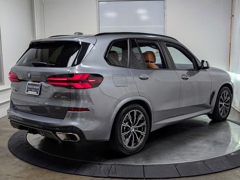 Used 2025 BMW X5 xDrive50e w/ M Sport Package image 8