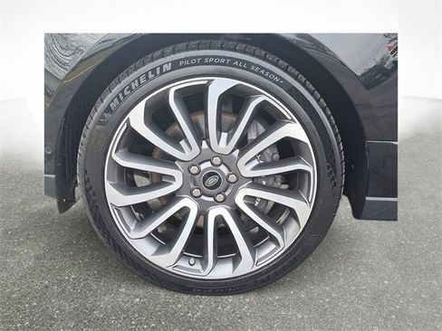 Used 2021 Land Rover Range Rover P525 Westminster Edition image 9