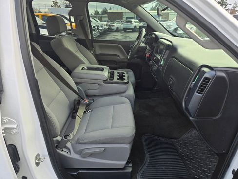 Used 2016 Chevrolet Silverado 1500 Custom w/ Custom Convenience Package image 11