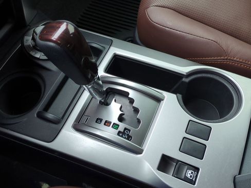 Used 2023 Toyota 4Runner Limited image 25