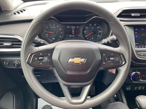 Used 2021 Chevrolet TrailBlazer LS AWD/4WD image 15