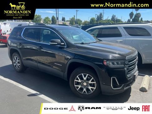 Used 2023 GMC Acadia SLT FWD image 2