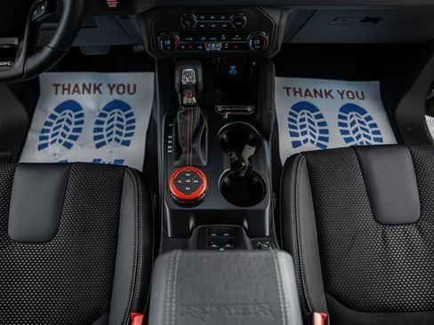 New 2025 Ford Bronco Outer Banks w/ Sasquatch Package image 34