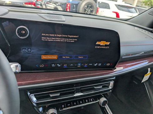 New 2026 Chevrolet Traverse RS image 25