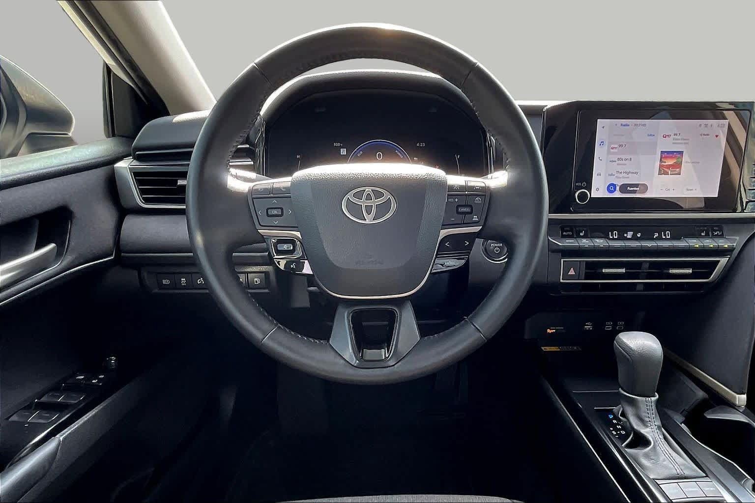 Used 2025 Toyota Camry LE w/ Convenience Package AWD/4WD image 11