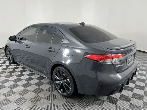 Used 2023 Toyota Corolla SE image 9