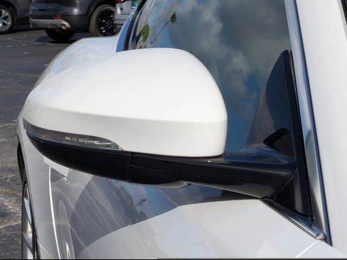 Used 2015 Jaguar F-TYPE Coupe RWD image 11