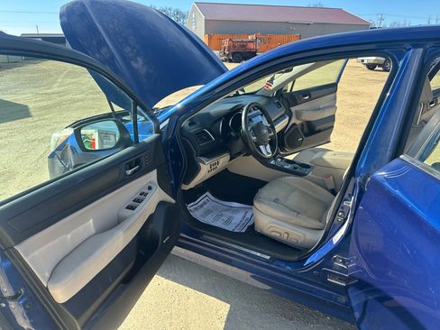 Used 2016 Subaru Legacy 2.5i Limited image 9