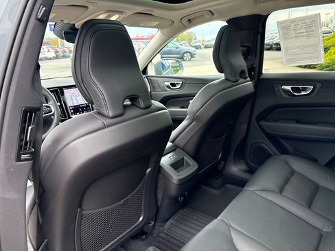 Certified 2023 Volvo XC60 B5 Plus AWD/4WD image 34