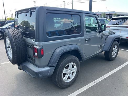 Used 2019 Jeep Wrangler Sport AWD/4WD image 4