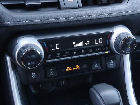 Used 2025 Toyota RAV4 XLE w/ Weather Package AWD/4WD image 16