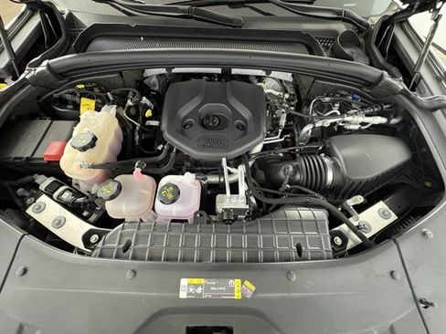 Used 2022 Jeep Grand Cherokee Trailhawk w/ Luxury Tech Group III image 27