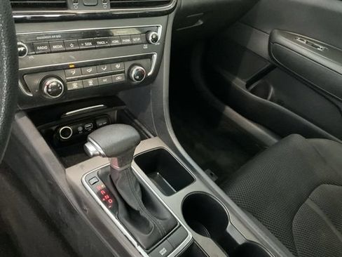 Used 2020 Kia Optima LX FWD image 12