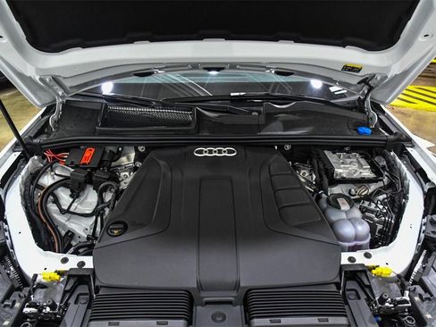 Used 2025 Audi Q7 2.0T Premium Plus w/ Premium Plus Package image 13