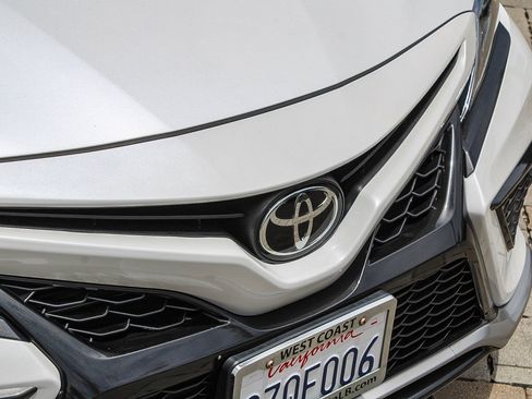 Certified 2022 Toyota Camry XSE FWD image 6