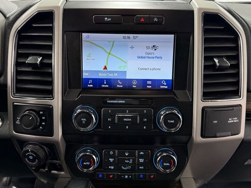 Used 2019 Ford F150 Lariat image 21