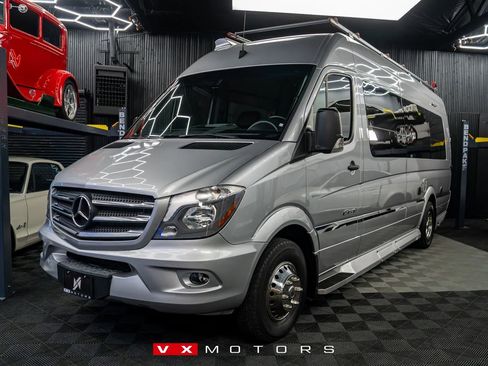 Used 2017 Mercedes-Benz Sprinter 3500 image 1