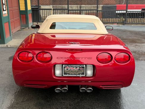 Used 2000 Chevrolet Corvette Convertible w/ Performance Handling Pkg image 7