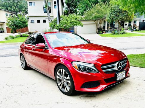 Used 2018 Mercedes-Benz C 300 Sedan image 8
